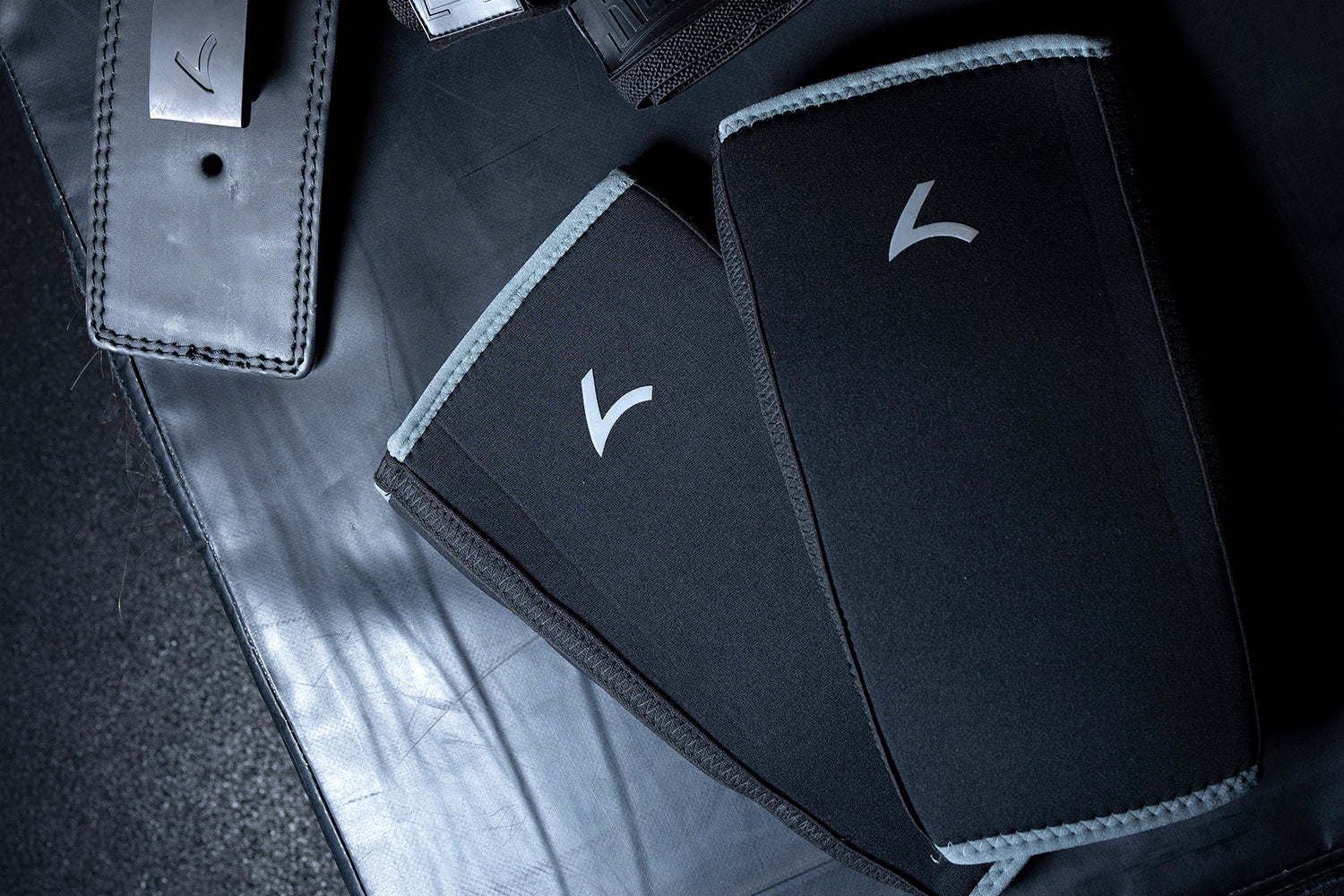 Knee Sleeves for Squats (and Deadlifts): Training Benefits and Tips